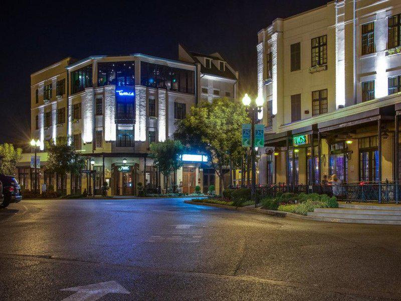 85DD87D406FA975E07C8A6D8BDE4F0F6