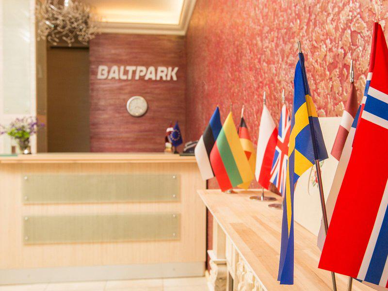 FBB1C240C8C2C1E21478447593FBABF3