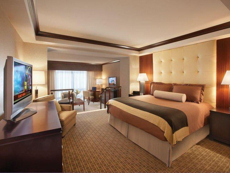 5B6B87D21F507E7B0DB1B3FA3368FF4E