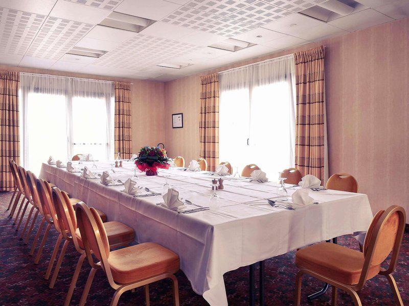 00AD9D97BE5F720E3CB3CA5C29F2D99D