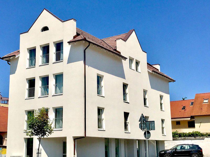 8BE723FC3DD0919488F3C89903245378