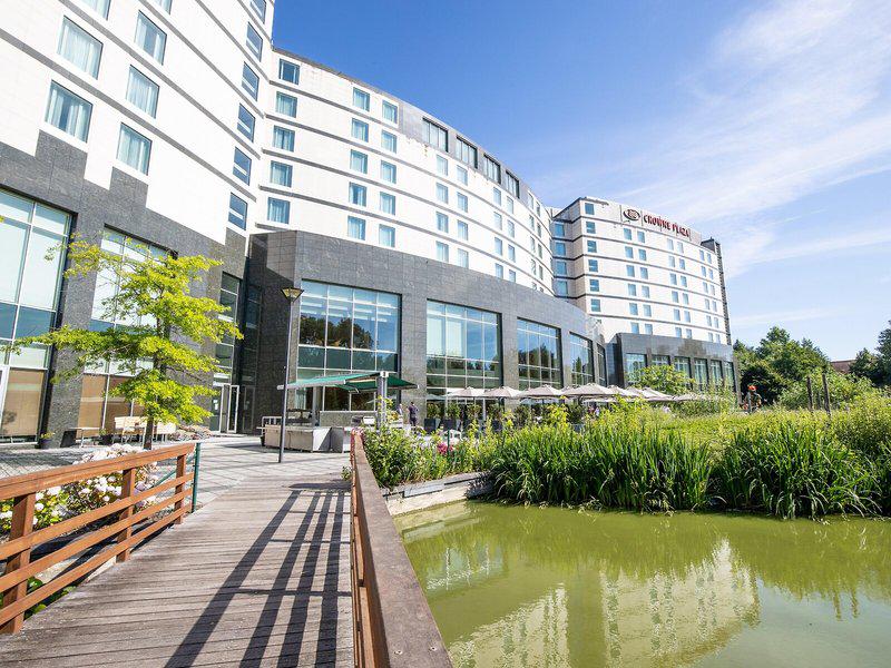 34D18D8392474DBF487A1C4BA3871725