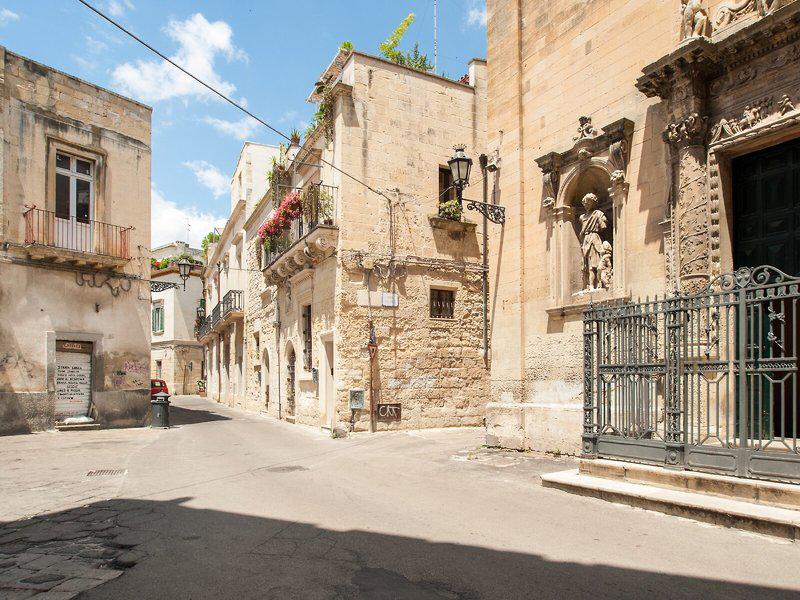 0F9BBE8FAA4CDEC85D6306F03A24A79D