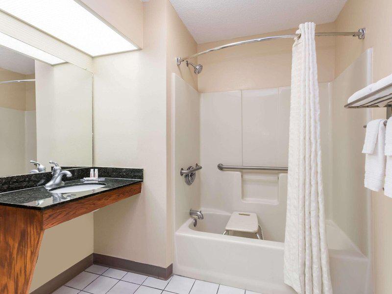 C048853D725422182A3FAFB7622178C9