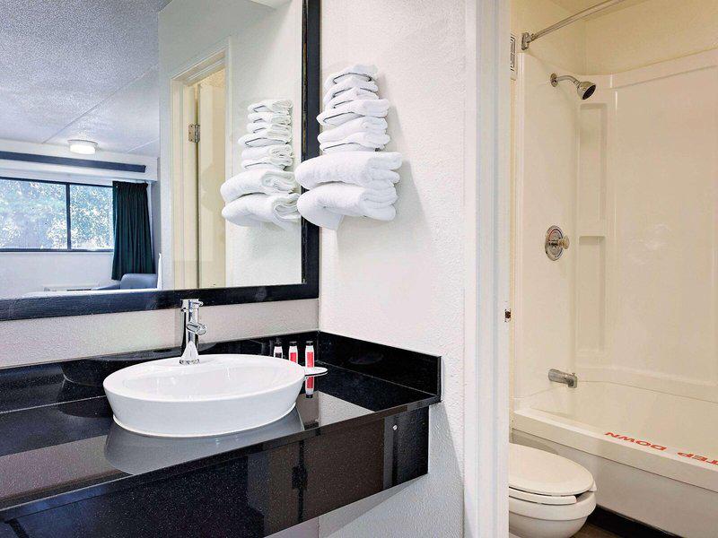 5B28CBFFFBA94FA20B5C5559A9117957