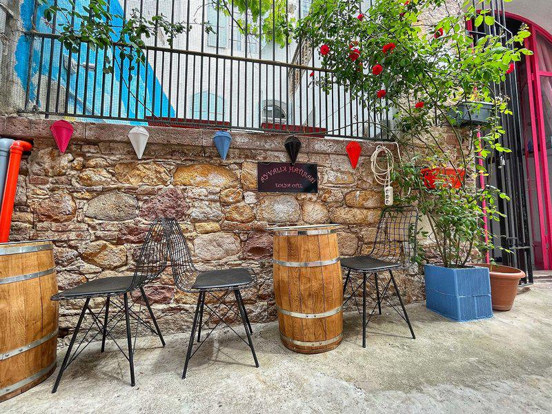 B032833582F959E6EF8B867BB6110356