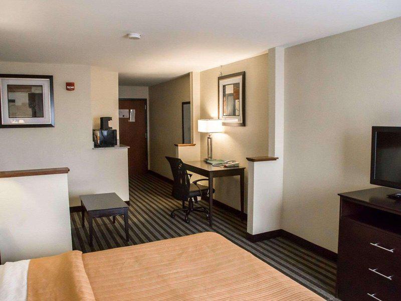 658A5E015C801783E0530E9F78605F98