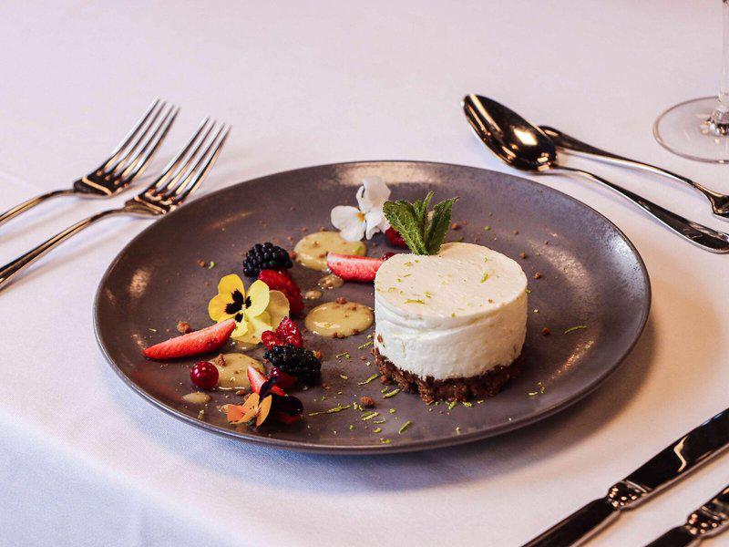 E2803DC19C344D38AE6E9EF7A5C38249