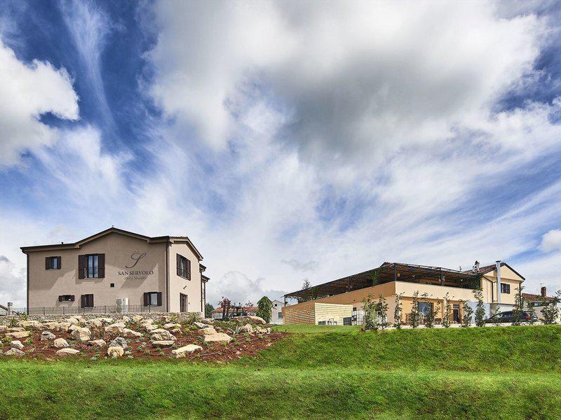 AC1512E62E88D439BDA0562A60A67530