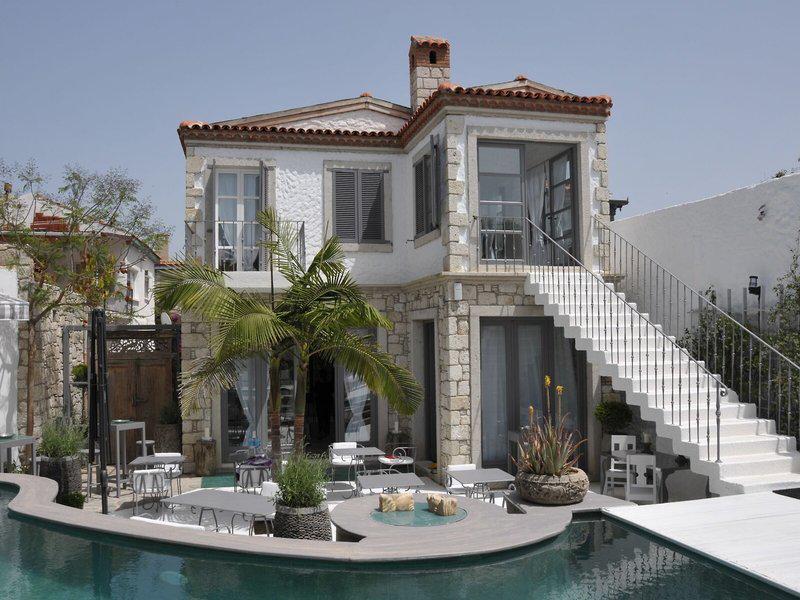 EE8B6A7866E3E056972BDF4516C9B7F6