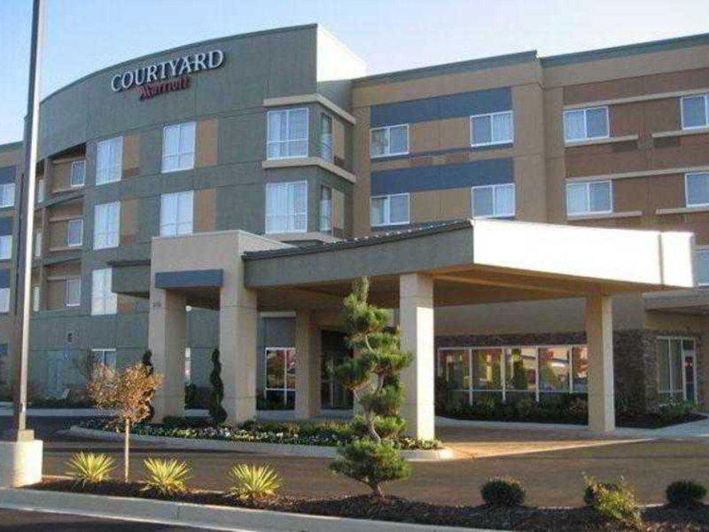 FB395D80592861B42B1F7DFDBB416083