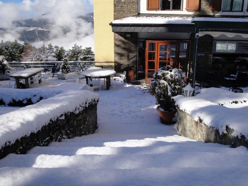 B4E9B25C47192172A782DBF9D18CEA78