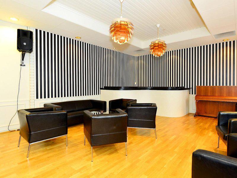 32DCDE543D0AC15A4B16ECBABF87E59F