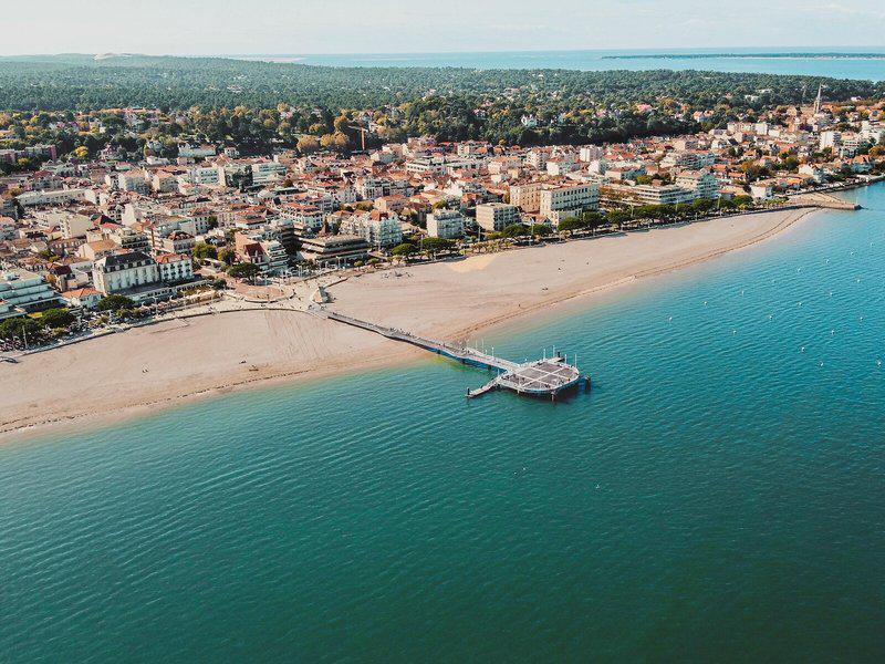 29ACBF3E0BA04D8CDF3AE84469973335