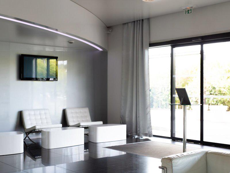 1FF1B0D7E47E17BAEE7DCF6E142C8C5F