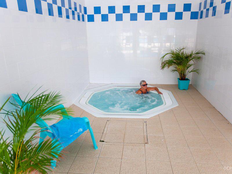 54DE59A09332544A69F49317CD539A23