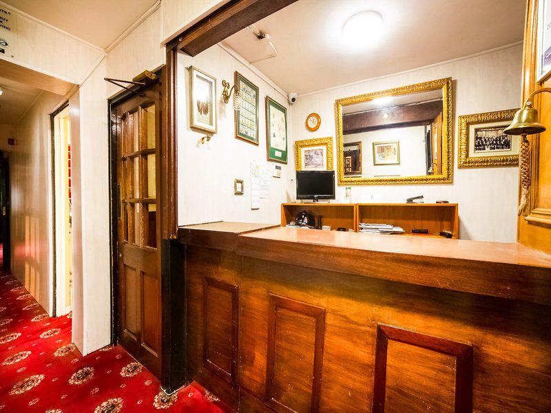 B72EA905D03795C8F583E39A4FAA8C6A