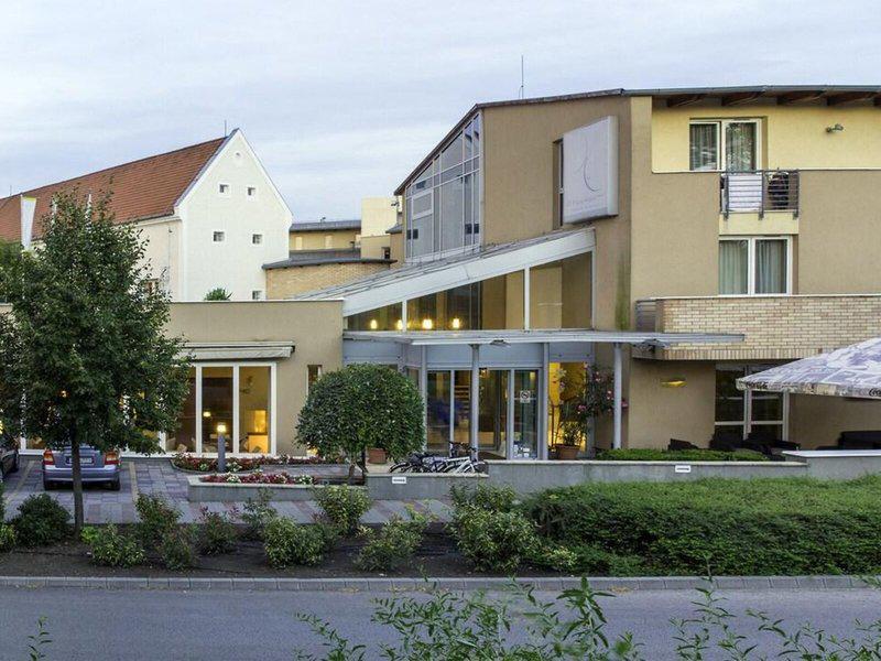 EBBE88FE52E74091B572BF560A0249D3