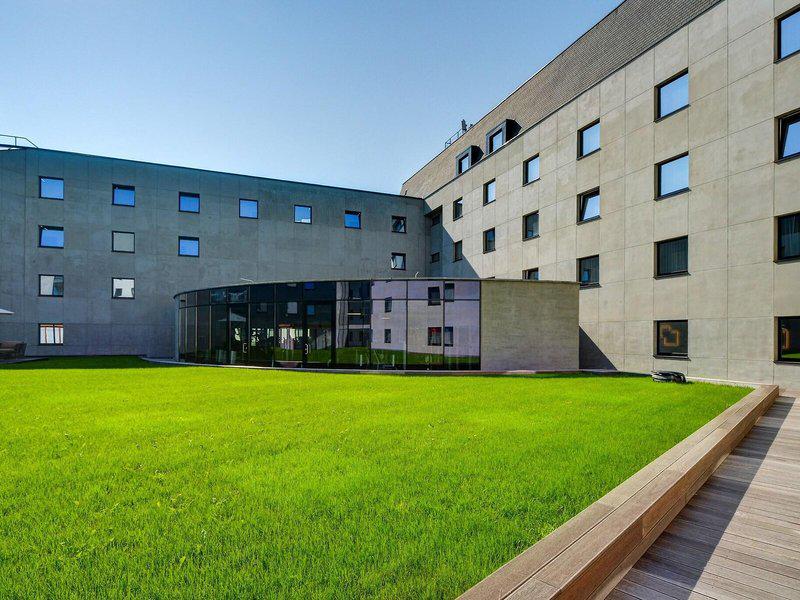 7E7CA4FBBCCFFC52261C744F5DD8E328