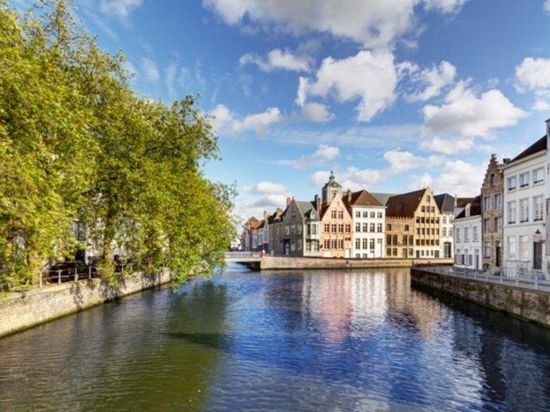 49CDA00F7E22BD207FFF8EBDB2C365D2