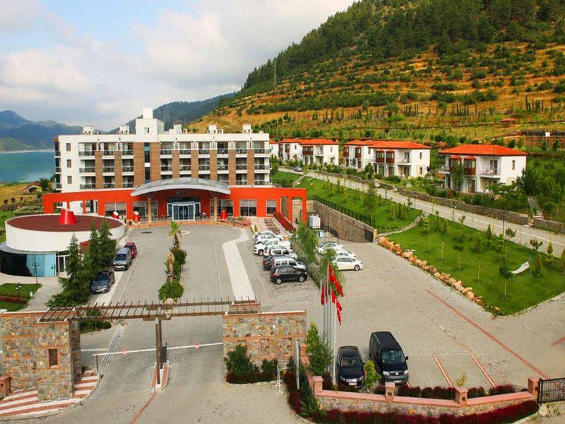 12B0A109B2600D0D2715FC5D8872813D