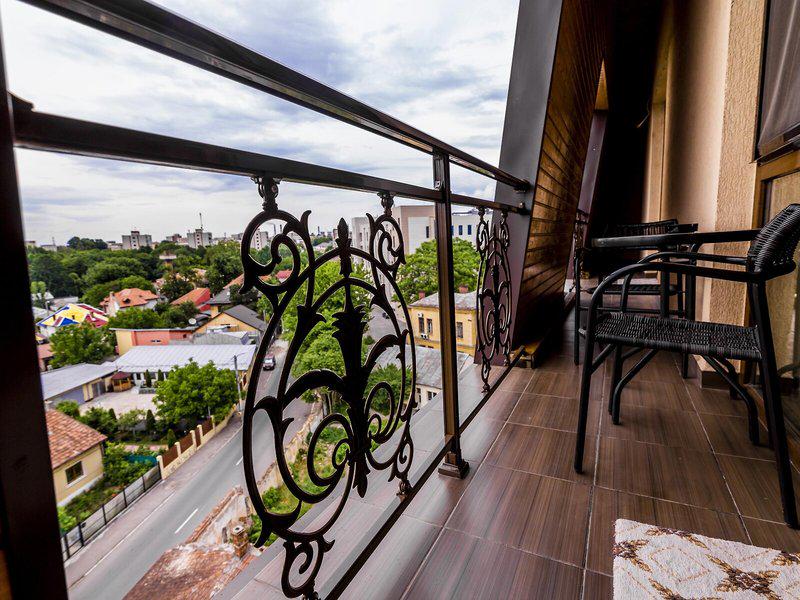 16B51F97EFAF5EF533BFDB3F5BC69C28