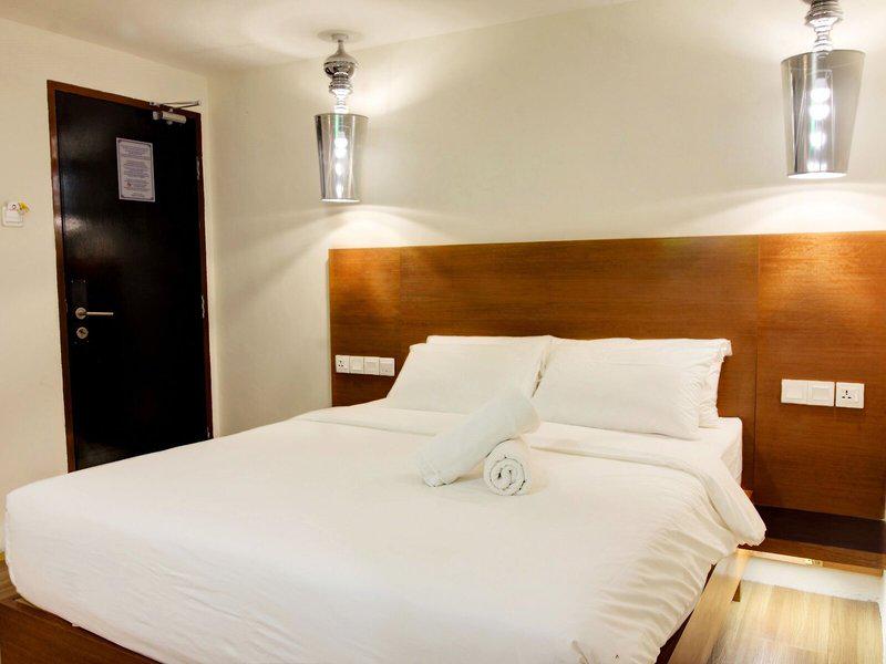 994DC8B862981F8FB46C3DB804948269