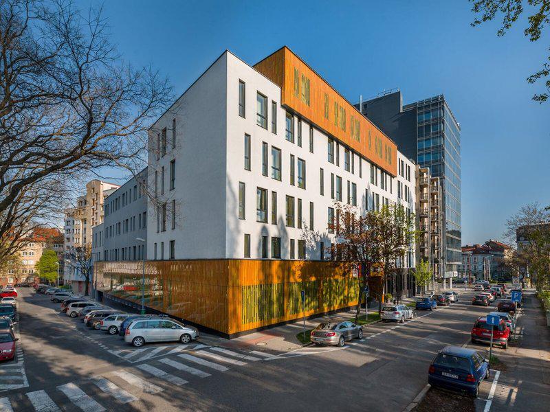 3E59F0C8D24301E7044F121F0EFF31A6