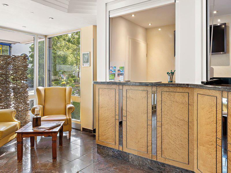 6360B0F959F842F9DD726A2102AD944A