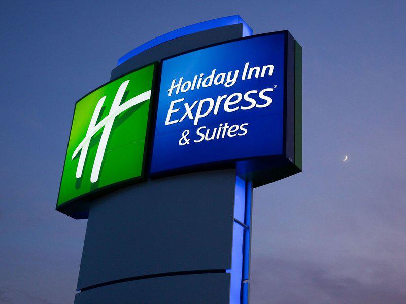 716B682A9CE96DD10BCD900CC9ACFD66