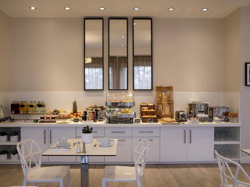 BB00E8F1E333E92E26ABA3E03E570537