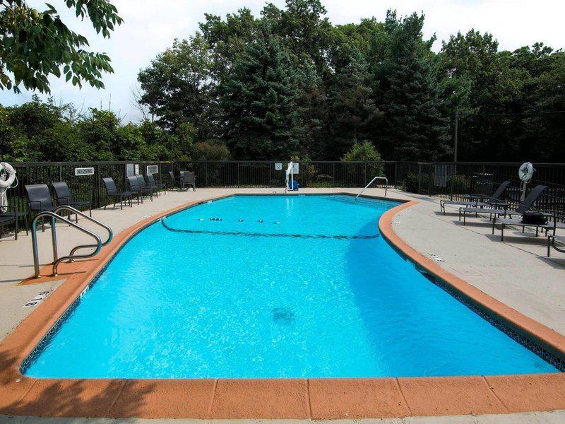 F5307B053EFA6E1DFE11612D91F3A383