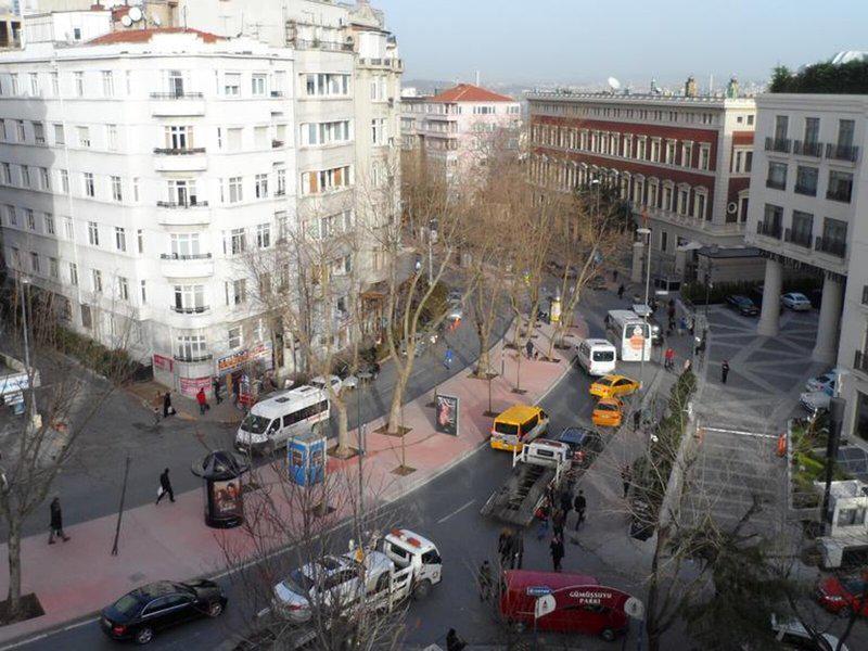 F5A549A3674B09AC7425CE7A2B1B459D