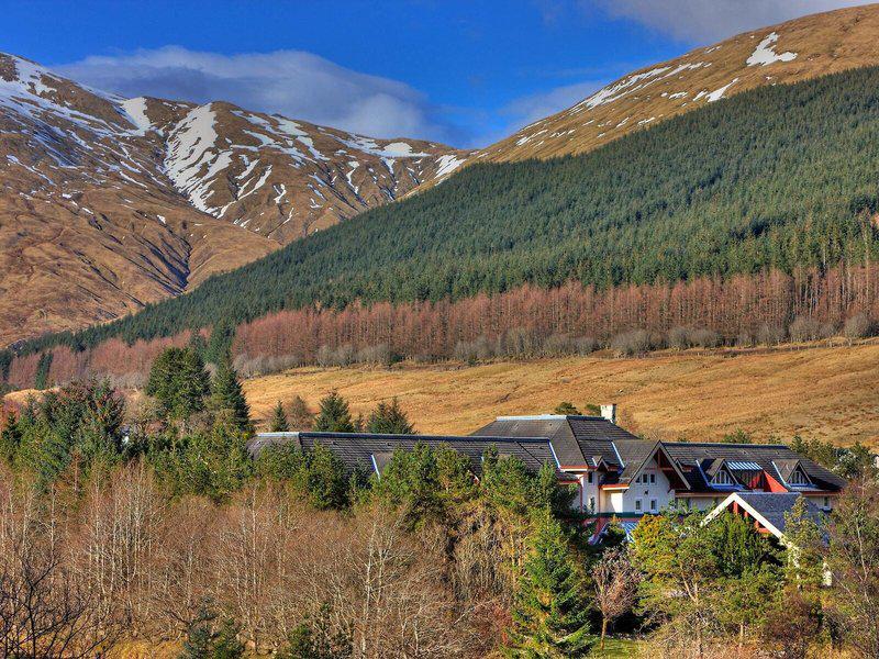 54BDE9F819C2A3895AA0FE964B8A3CCF