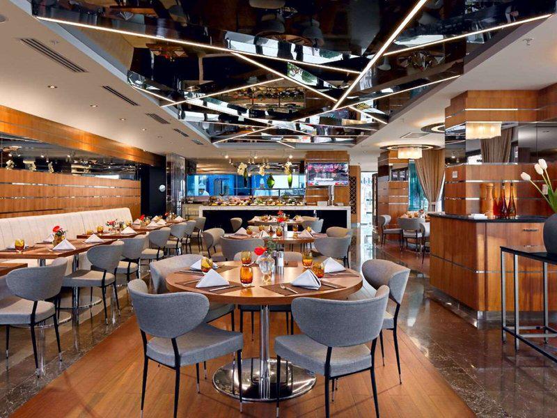 233A0470D50D6F3D3276025014015F02