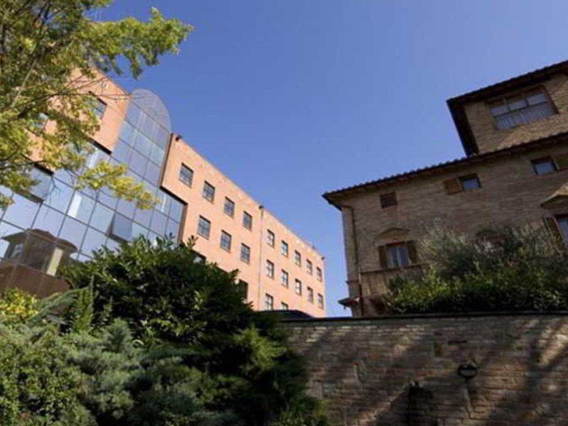 44F19C0E0216B8C710B3A061B01CFB24