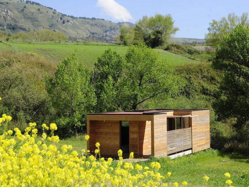 95CC5EDC832F68266C2345D1559BF4AF