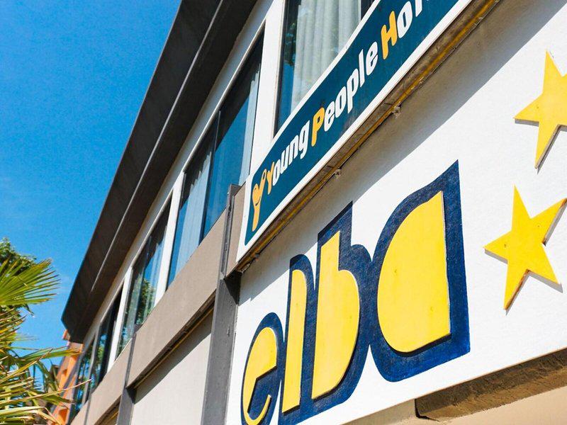 C04166976D1125C2B2A3BDCD1E8A096A