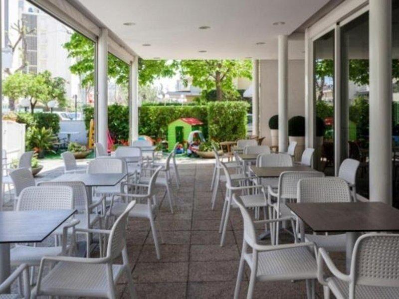 0235F3B7E522DF3382F54098AB50E825