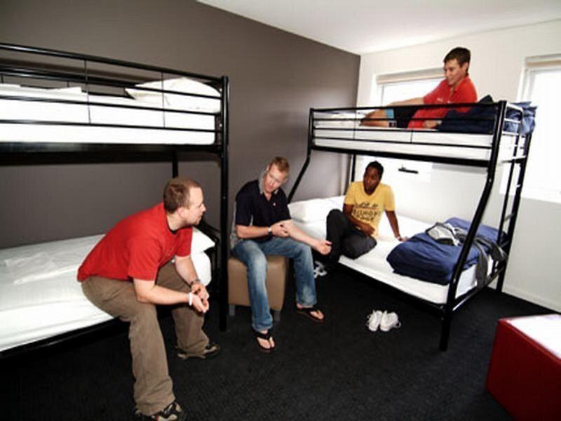 D9A5DEF28197539365BF8E03AC279513