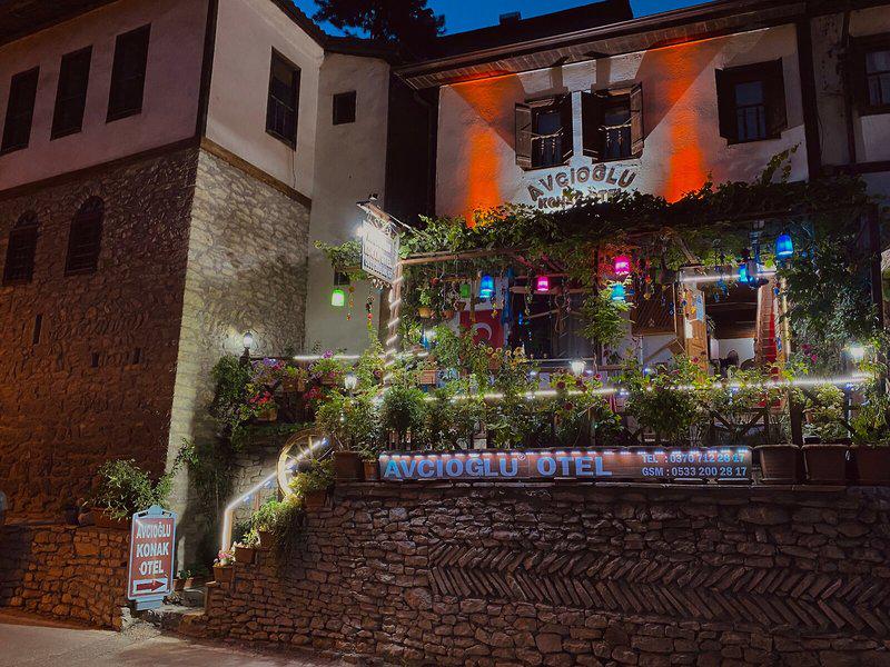 03FF94267CFFF7F59FCCE730F2992658