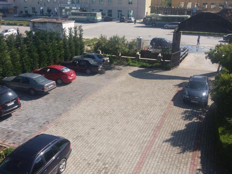 FBC395E60F53C5B62040D72C9D1BC14E