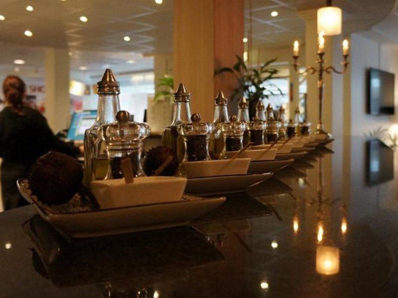 F97BCDDB6FE4DB298F6D5BFA7862B3F0