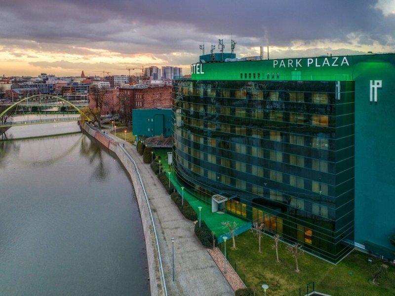 524C0BE02B66D4BA0A89110F8273C4ED