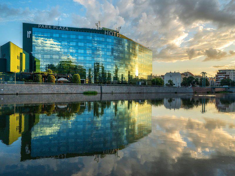 CC3285A218D8B9E76E34D27EBA437026