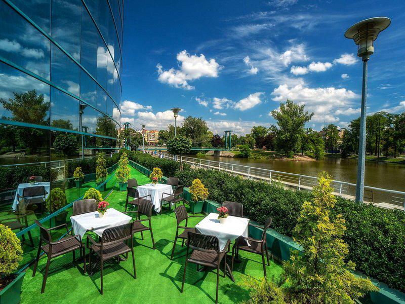 019FCBA6261FC63413E16757CD3EA34A