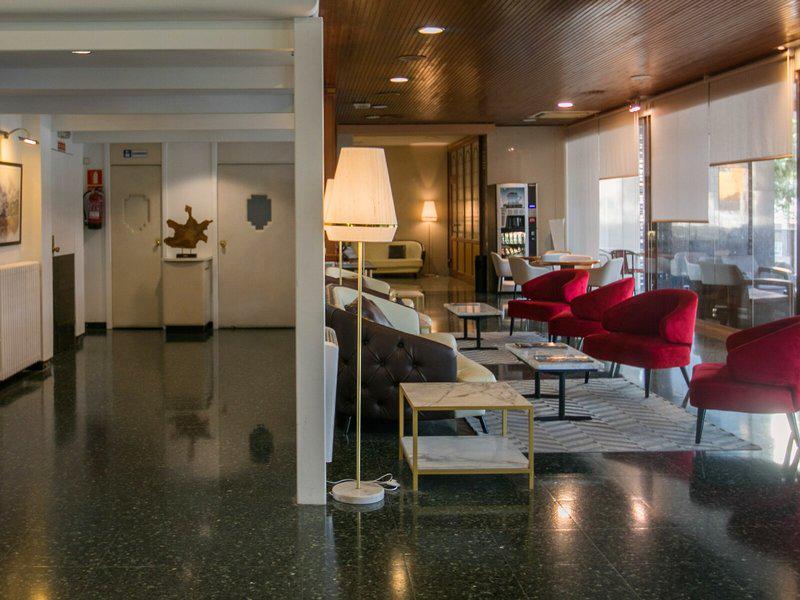 8354FA37F917AE5B62785EC4EC79745B