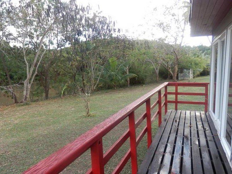 7466B08AA72D33F4195AF8CC2118B61B