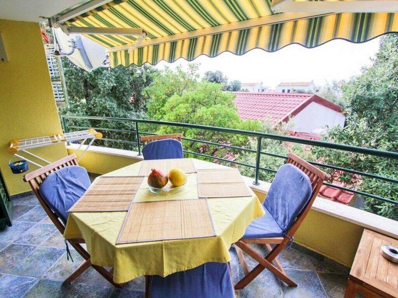 4B0BC0F26C6640A55D19528D5E728E0B