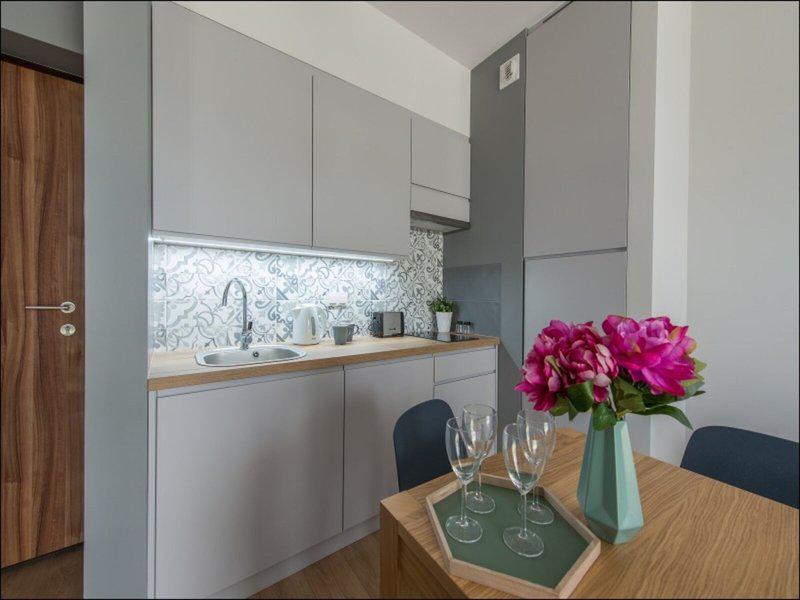 94F982FED1BA624BEE89E7AF26936FAC